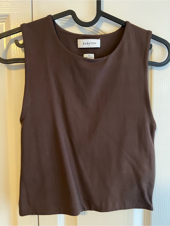 Babaton Tops - Aritzia Babaton Contour Muscle Tank Top